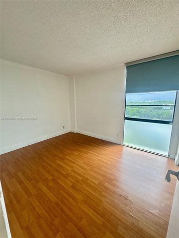 3475 N Country Club Drive 601, Aventura, FL 33180