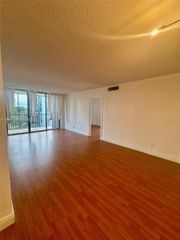 3475 N Country Club Drive 601, Aventura, FL 33180