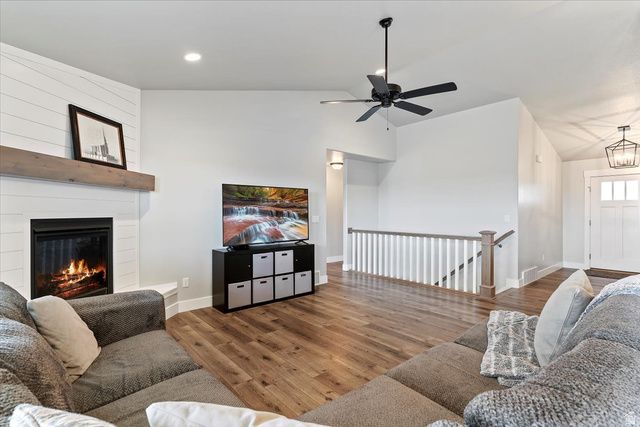 958 S STEED DR, Syracuse, UT 84075