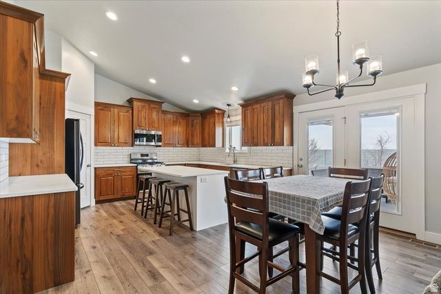 958 S STEED DR, Syracuse, UT 84075