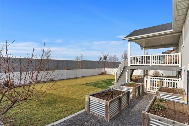 958 S STEED DR, Syracuse, UT 84075