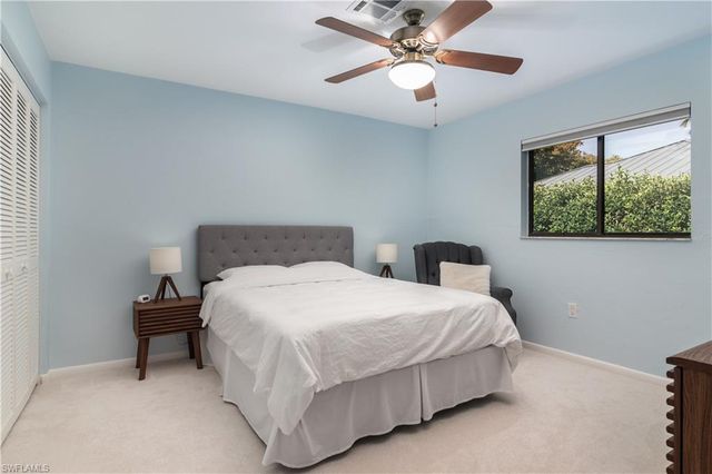 560 Bald Eagle DR 22, Naples, FL 34105