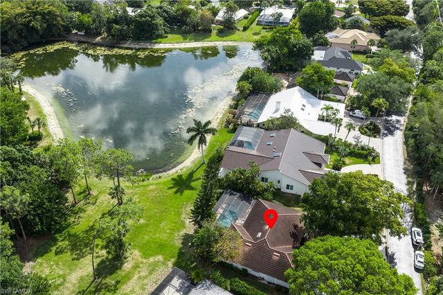560 Bald Eagle DR 22, Naples, FL 34105