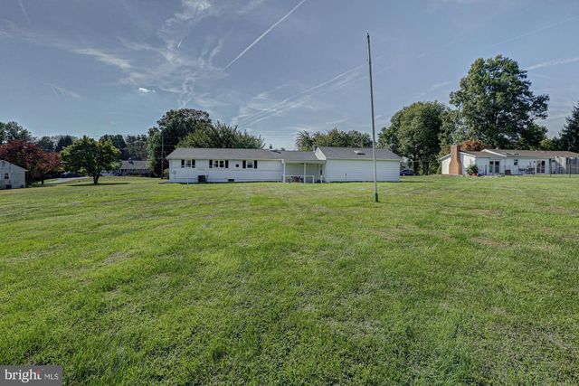 263 SCHOOLHOUSE RD, West Grove, PA 19390