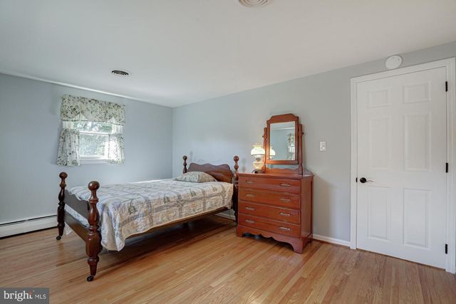 263 SCHOOLHOUSE RD, West Grove, PA 19390