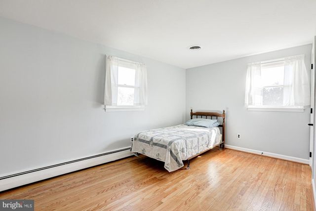 263 SCHOOLHOUSE RD, West Grove, PA 19390