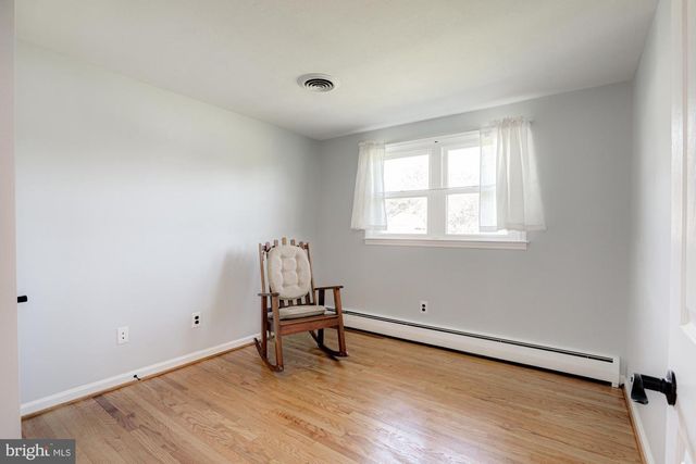 263 SCHOOLHOUSE RD, West Grove, PA 19390
