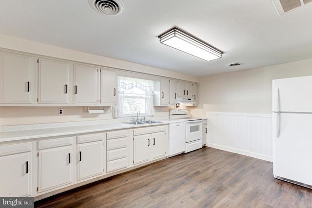 263 SCHOOLHOUSE RD, West Grove, PA 19390