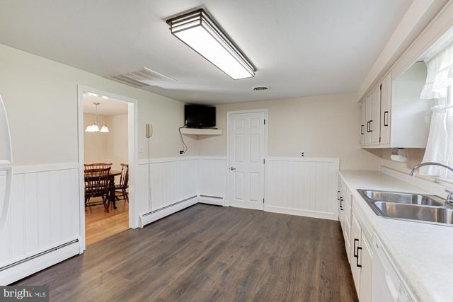 263 SCHOOLHOUSE RD, West Grove, PA 19390