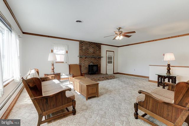 263 SCHOOLHOUSE RD, West Grove, PA 19390