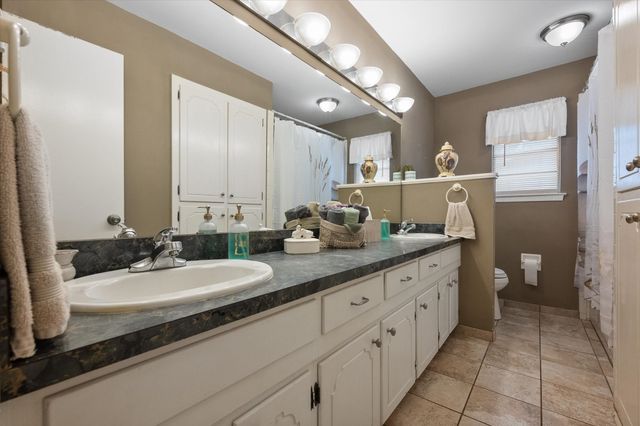 4208 Shipley Court, Benbrook, TX 76116