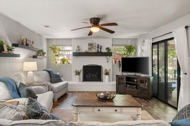 4208 Shipley Court, Benbrook, TX 76116