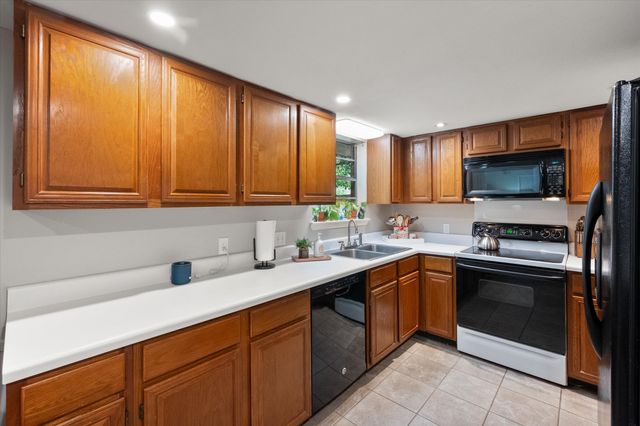 4208 Shipley Court, Benbrook, TX 76116