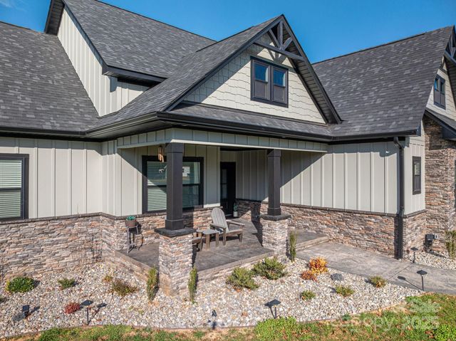 141 Woodward Way, Iron Station, NC 28080