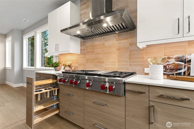 13068 SE 19th Court, Bellevue, WA 98005