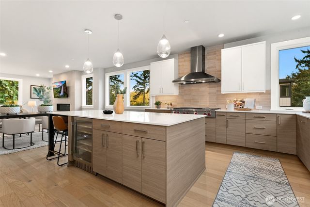 13068 SE 19th Court, Bellevue, WA 98005