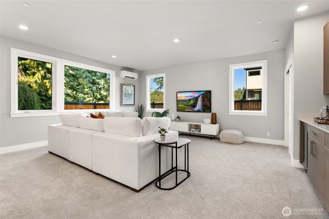 13068 SE 19th Court, Bellevue, WA 98005