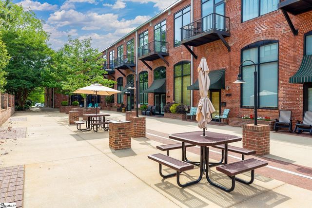 300 South Street Unit 215, Simpsonville, SC 29681