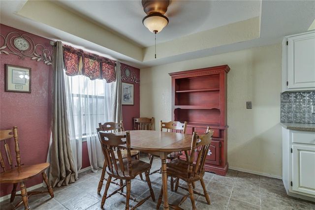 14305 N Pennsylvania Avenue 2H, Oklahoma City, OK 73134