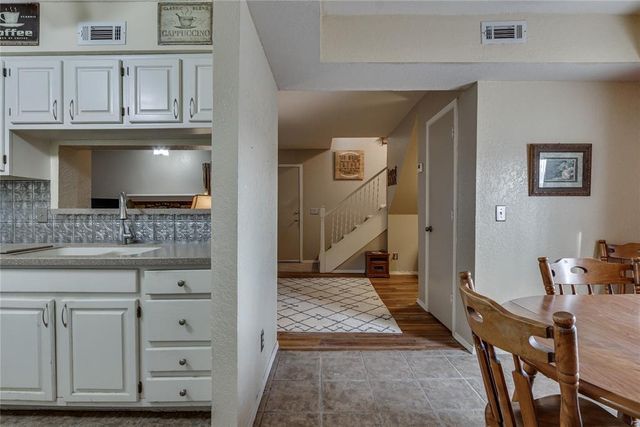 14305 N Pennsylvania Avenue 2H, Oklahoma City, OK 73134