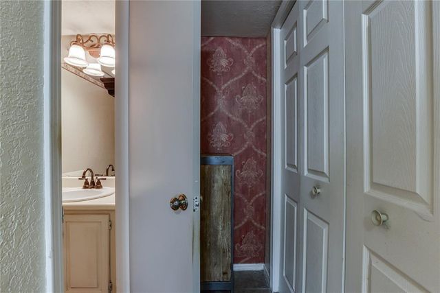 14305 N Pennsylvania Avenue 2H, Oklahoma City, OK 73134