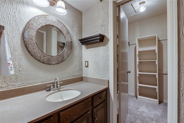 14305 N Pennsylvania Avenue 2H, Oklahoma City, OK 73134