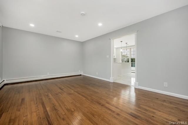 70 E Minerva Road, Lindenhurst, NY 11757