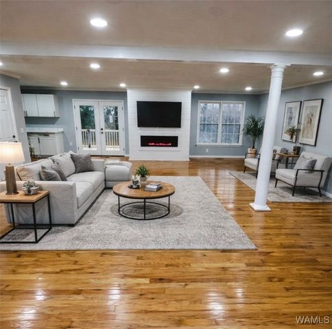 3737 Springhill Drive, Tuscaloosa, AL 35405