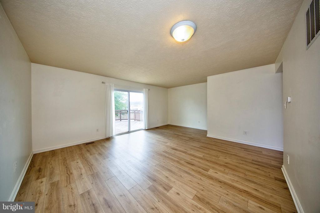 Image 9 of property listing at 104 REMINGTON CIR, Havre De Grace, MD 21078
