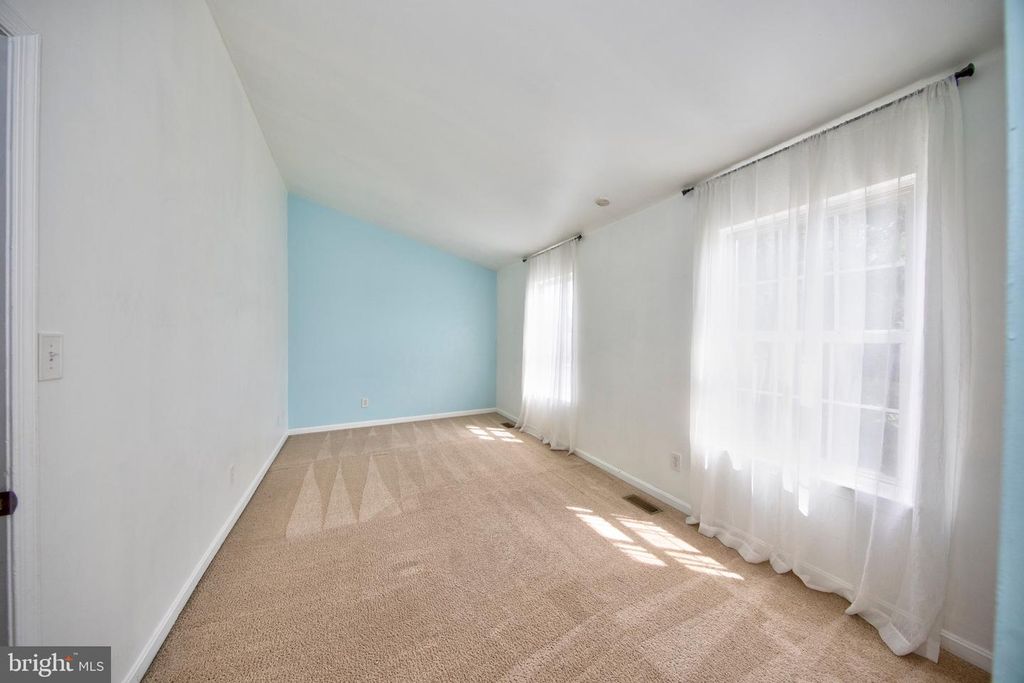 Image 13 of property listing at 104 REMINGTON CIR, Havre De Grace, MD 21078