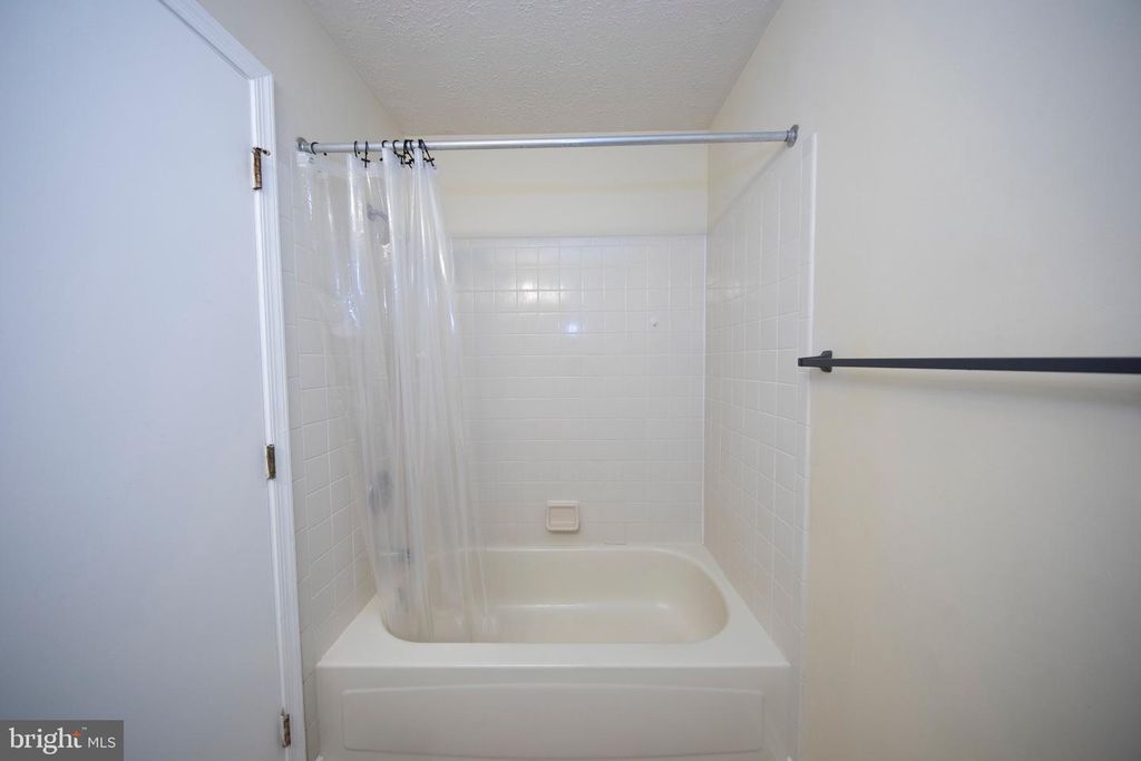 Image 16 of property listing at 104 REMINGTON CIR, Havre De Grace, MD 21078