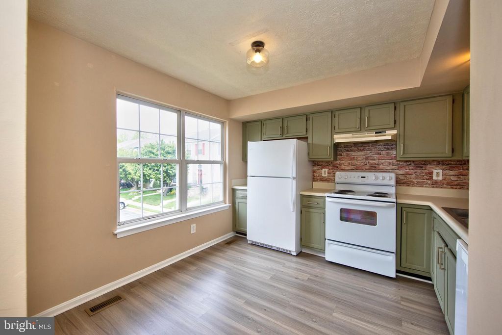 Image 4 of property listing at 104 REMINGTON CIR, Havre De Grace, MD 21078