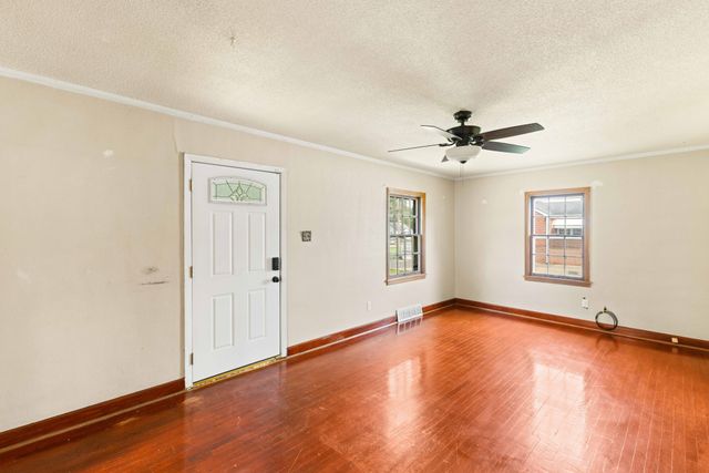 1608 Southlawn Drive, Des Moines, IA 50315