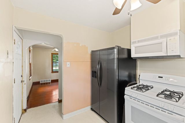 1608 Southlawn Drive, Des Moines, IA 50315