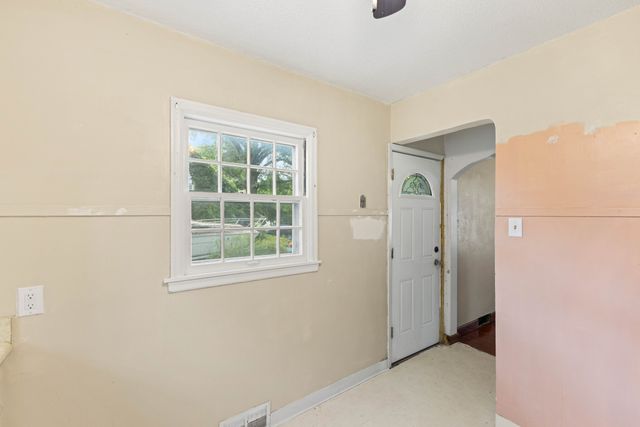 1608 Southlawn Drive, Des Moines, IA 50315