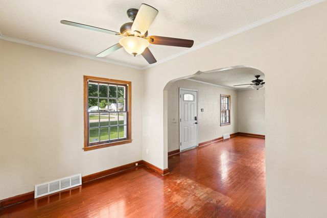 1608 Southlawn Drive, Des Moines, IA 50315
