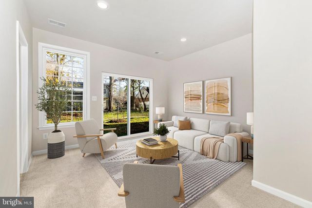 308A BAUGHMANS LN, Frederick, MD 21702