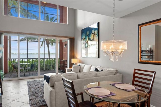 2745 1st ST 106, Fort Myers, FL 33916