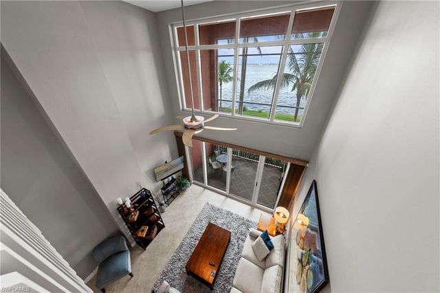 2745 1st ST 106, Fort Myers, FL 33916