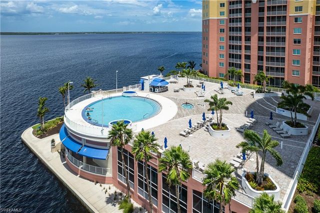 2745 1st ST 106, Fort Myers, FL 33916