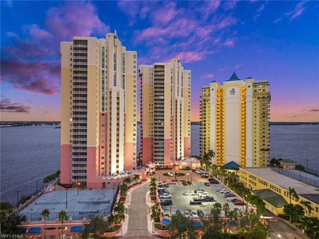 2745 1st ST 106, Fort Myers, FL 33916