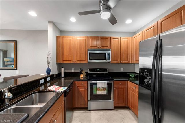 2745 1st ST 106, Fort Myers, FL 33916