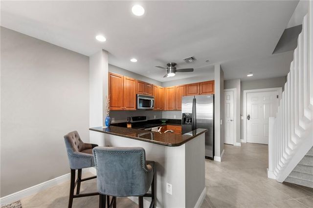2745 1st ST 106, Fort Myers, FL 33916