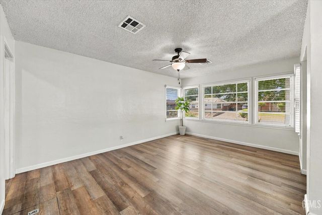2419 Loma Linda Drive, Bakersfield, CA 93305