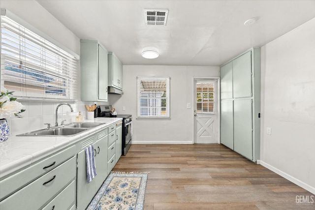 2419 Loma Linda Drive, Bakersfield, CA 93305