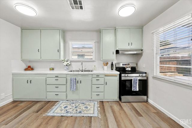 2419 Loma Linda Drive, Bakersfield, CA 93305