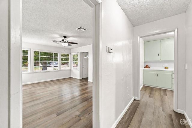 2419 Loma Linda Drive, Bakersfield, CA 93305