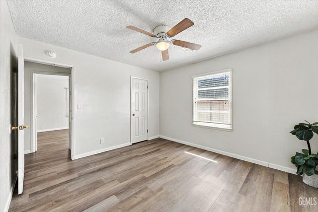 2419 Loma Linda Drive, Bakersfield, CA 93305
