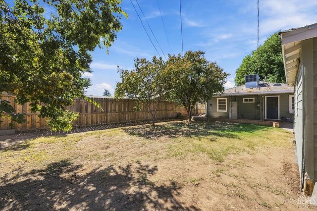 2419 Loma Linda Drive, Bakersfield, CA 93305