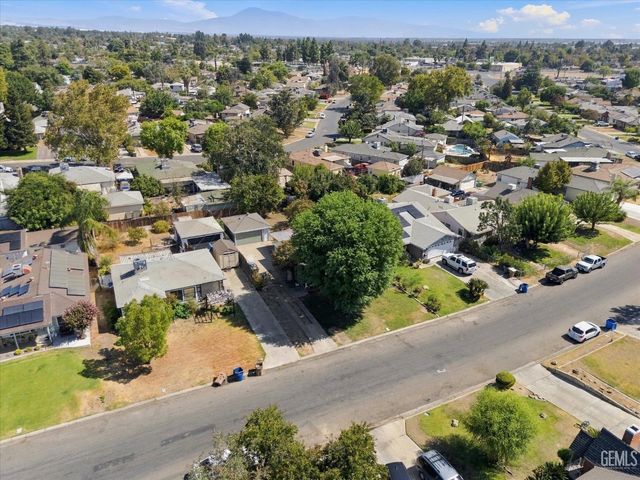 2419 Loma Linda Drive, Bakersfield, CA 93305